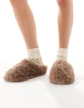[Loungeable] Loungeable cosy borg mule slippers in mocha-Brown 3-4 BROWN