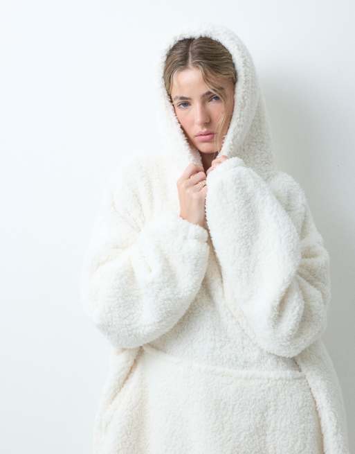 Loungeable cosy snow tipped super soft snuggle hoodie in cream, 3 of 4