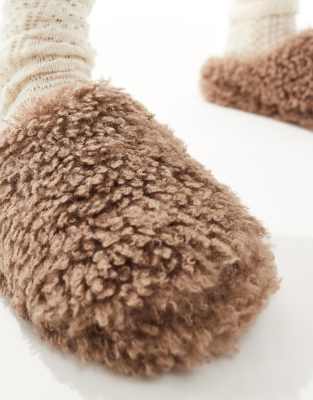 Loungeable Cozy Borg Mule Slippers In Brown