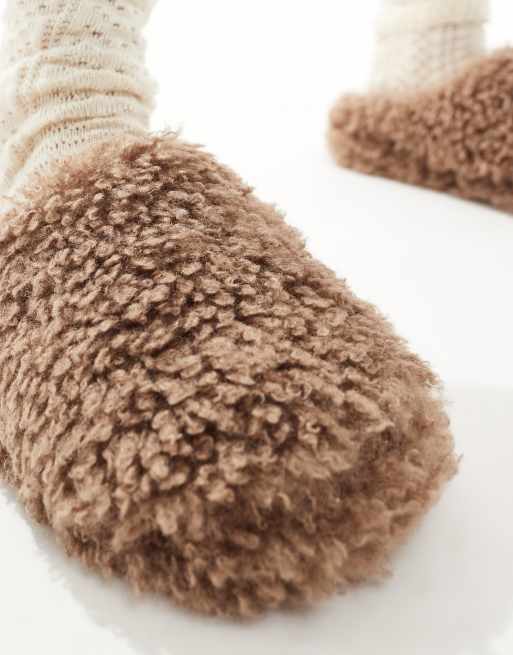Loungeable cozy borg mule slippers in mocha