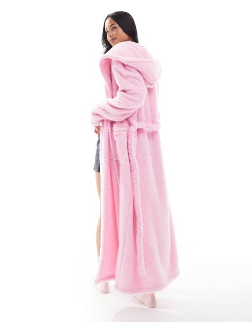 Loungeable cozy sherpa hooded maxi robe in candy pink