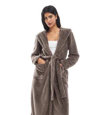 Loungeable Cozy Sherpa Hooded Maxi Robe In Brown