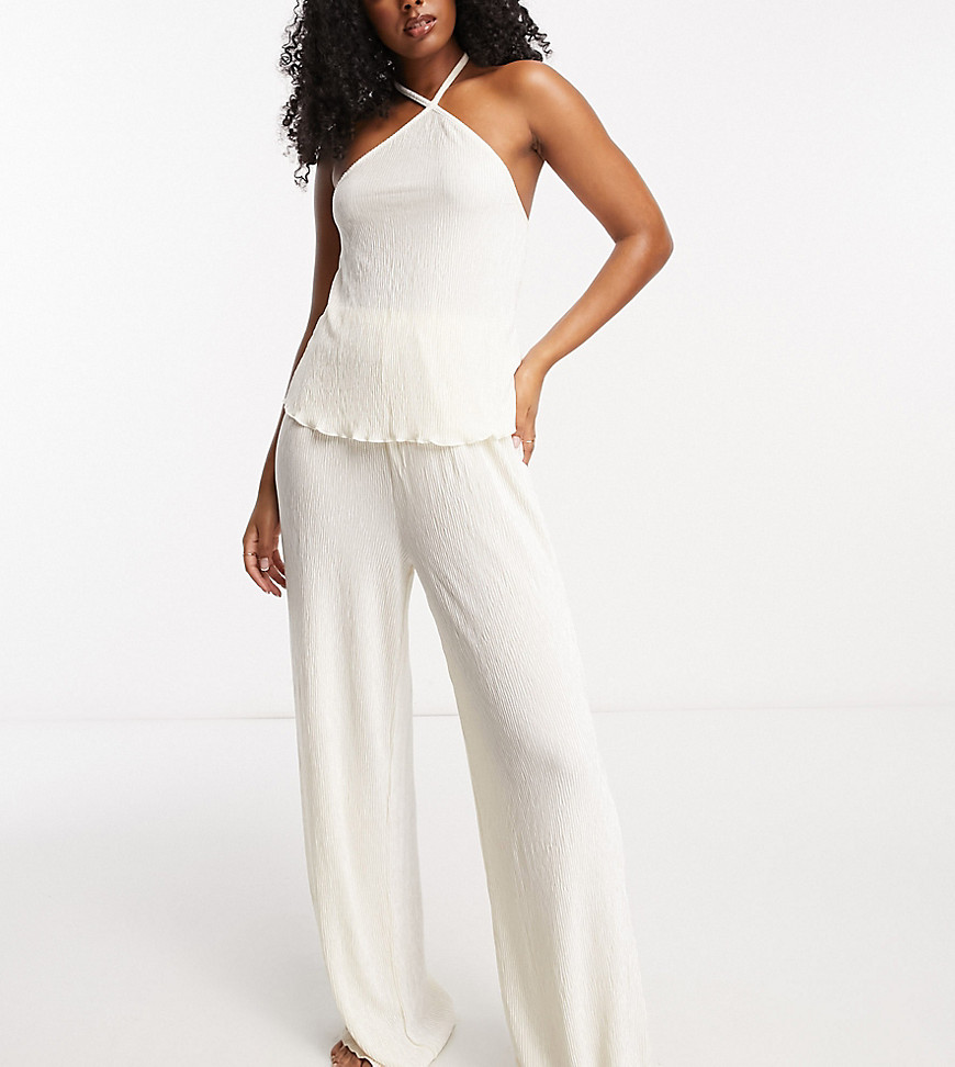 crinkle velour halter and wide leg pants pajama set in ivory-White