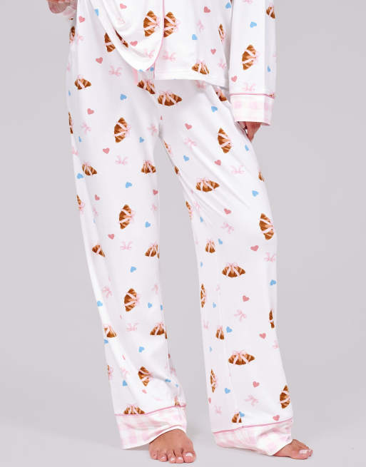 Loungeable Croissant bow ls button down trad pyjama set in cream, 5 of 6
