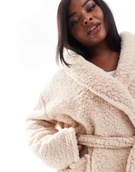 Loungeable Curve – Maxi-Bademantel aus kuscheligem Teddyfell in Honig-Cremeweiß mit Kragen, 4 von 4