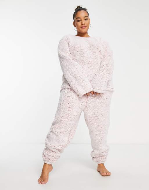 Loungeable Curve – Zweiteiliger Schlafanzug aus Sherpa-Fleece in Puderrosa, 2 von 4