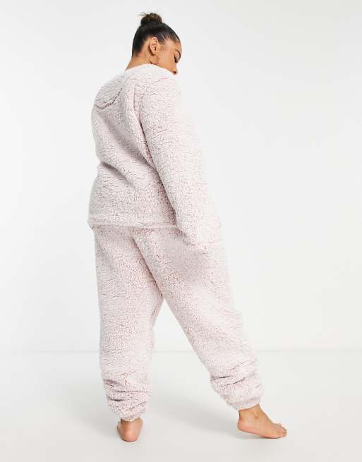Loungeable Curve – Zweiteiliger Schlafanzug aus Sherpa-Fleece in Puderrosa, 4 von 4