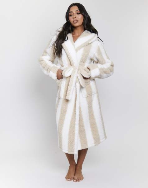 Loungeable – Dicker Mini-Bademantel aus Sherpa-Fleece in Nerzbeige gestreift mit Kapuze - view 1