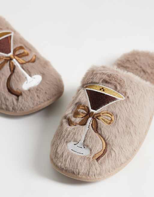 Loungeable embroidered espresso martini bow fluffy slipperss in brown, 3 of 4