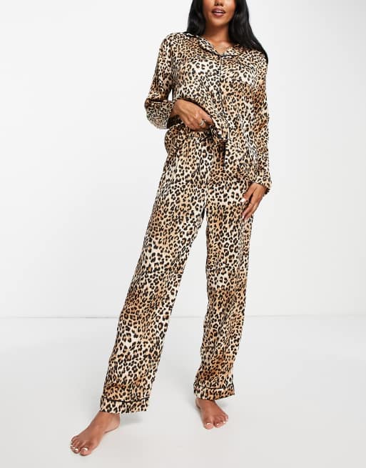 Loungeable - Ensemble de pyjama long à imprimé léopard