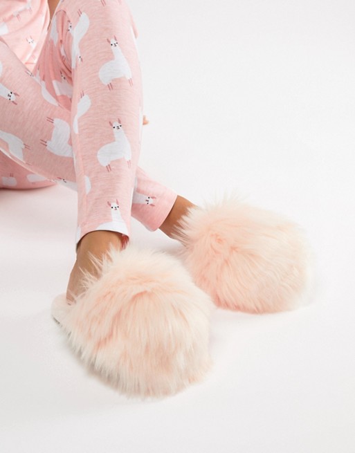 Loungeable faux fur slipper in pink