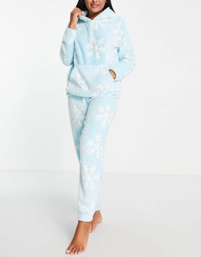 Loungeable fleece lounge set in pale blue snowflake