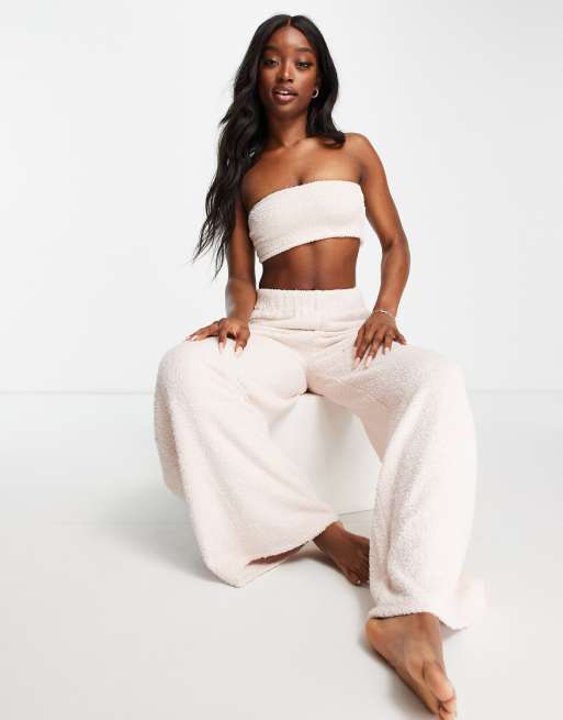 White fluffy loungewear set new arrivals