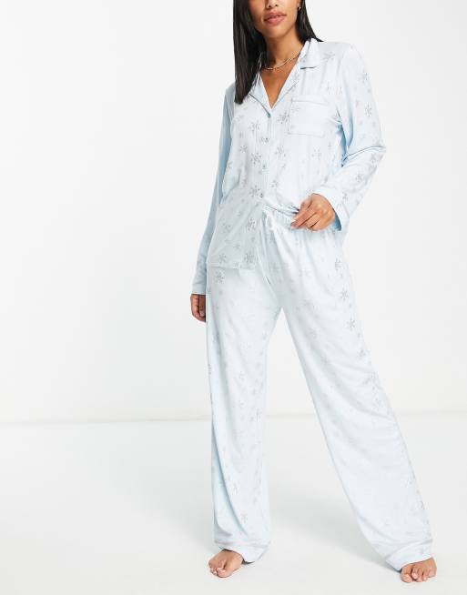 Intimates & Sleepwear  Icy Blue And White Snowflake Fuzzy Pajama