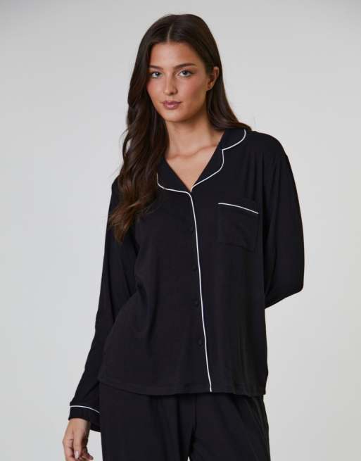 Loungeable - Geribbeld traditioneel overhemd met lange mouwen en lange broek in zwart , 3 van 6