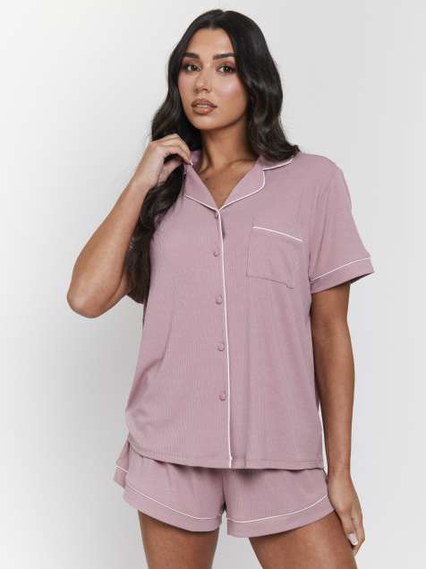 Loungeable - Geribbelde dames pyjamaset met traditioneel shirt met korte mouwen en korte broek in roze - view 1