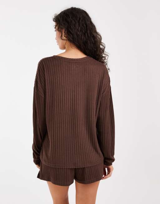 Loungeable heather super soft knit crew neck sweater and shorts in brown, 4 of 4