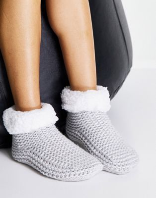 Loungeable heavy knit socks with sherpa lining in cream