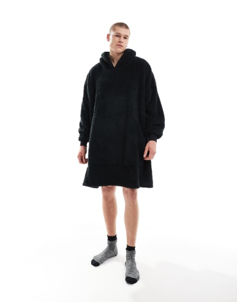 Loungeable – Kuschel-Kapuzenpullover aus Sherpa-Fleece in Schwarz - view 1