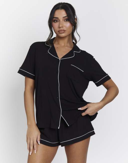 Loungeable Ladies traditional rib short pyjama set in black, 2 of 7