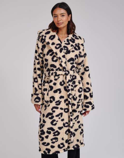 Loungeable Leopard print cosy borg fleece midi hooded dressing gown in leopard, 2 of 5