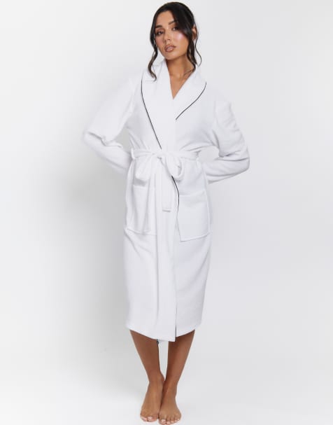 Loungeable Lightweight towelling robe in white - view 1