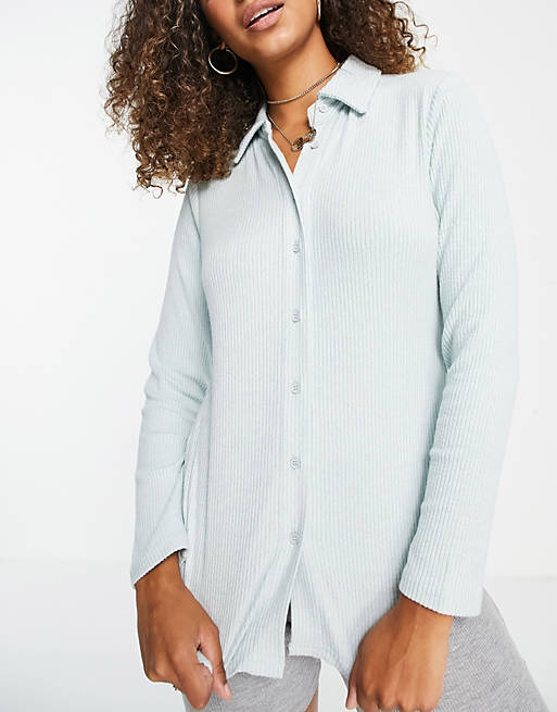 Loungeable long sleeve button front revere top in sage