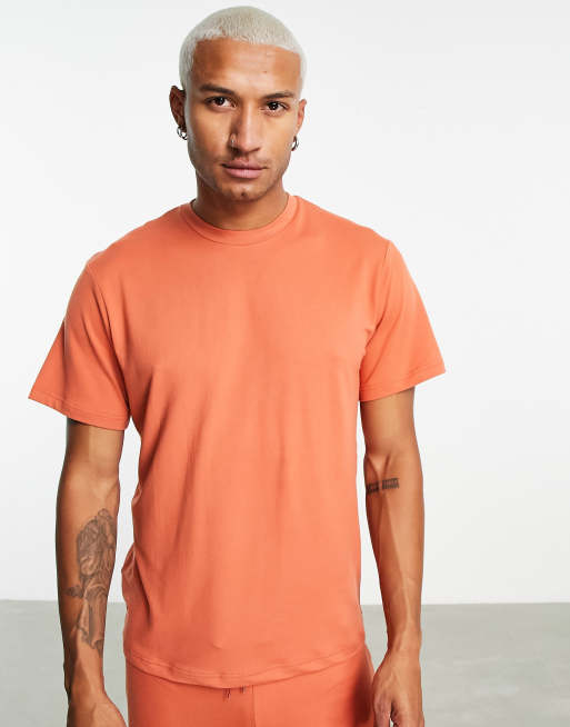 Loungeable lounge t shirt with back motif in rust