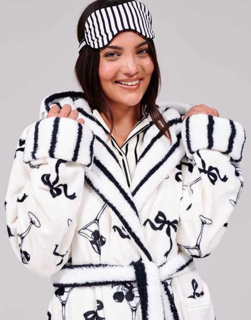 Loungeable Martini bow luxury fleece midi hooded dressing gown in monochrome, 3 of 7
