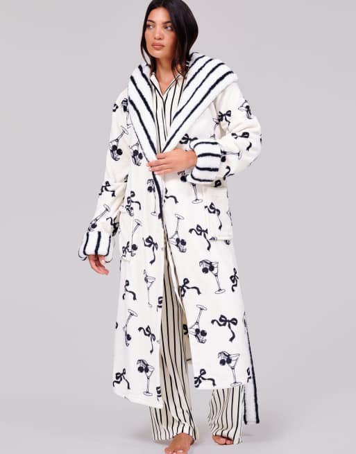 Loungeable Martini bow luxury fleece midi hooded dressing gown in monochrome, 4 of 7