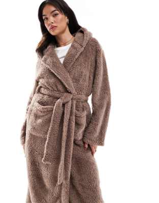 Loungeable - Maxi-Bademantel in Schokoladenbraun aus kuscheligem Teddy-Fleece mit Kapuze-Brown