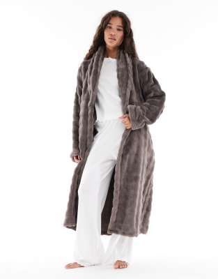 Loungeable - Midi-Bademantel aus Fleece in Mokka mit Schalkragen-Brown