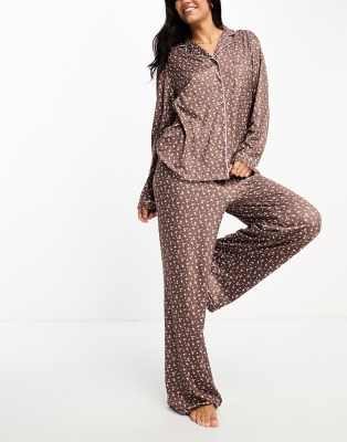 Loungeable Loungeable oversized jersey long sleeve shirt and trouser pjyama set in floral print-Multi