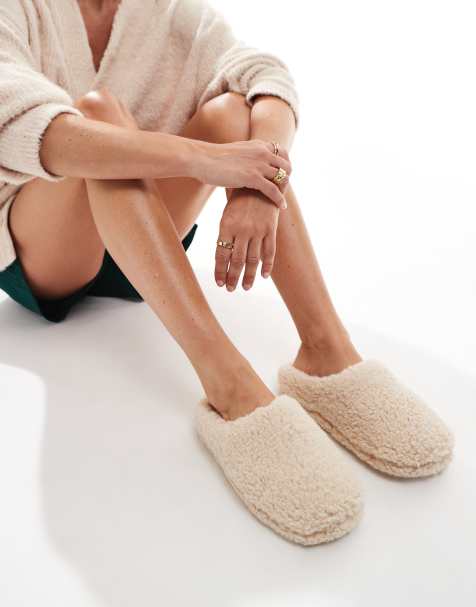 Loungeable - Pantofole stile sabot in morbido pile borg beige - view 1