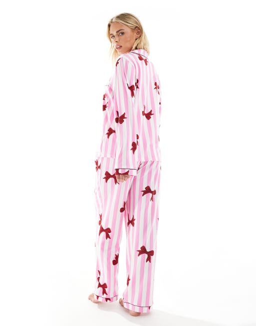 Loungeable Petite - Pigiama in morbidissimo jersey a righe rosa con stampa di fiocchi, 4 di 4