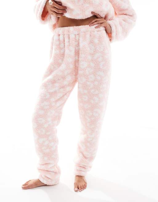 Loungeable - Pigiama in due pezzi in morbido pile rosa leopardato, 2 di 4