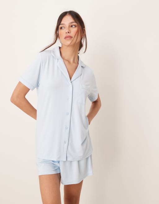 Loungeable - Pigiama in jersey color azzurro chiaro con camicia a maniche corte e pantaloncini