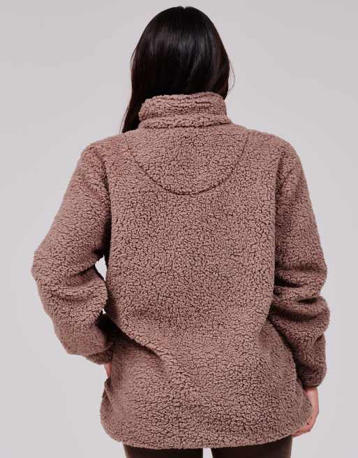 Loungeable – Pullover aus Teddyfell in Mokkabraun mit kurzem Reißverschluss und Taschen, 5 von 5