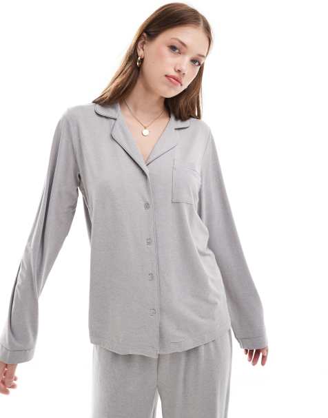 Loungeable - Pyjama en jersey ultra doux avec haut à revers et pantalon large à liserés - Gris chiné  - view 1