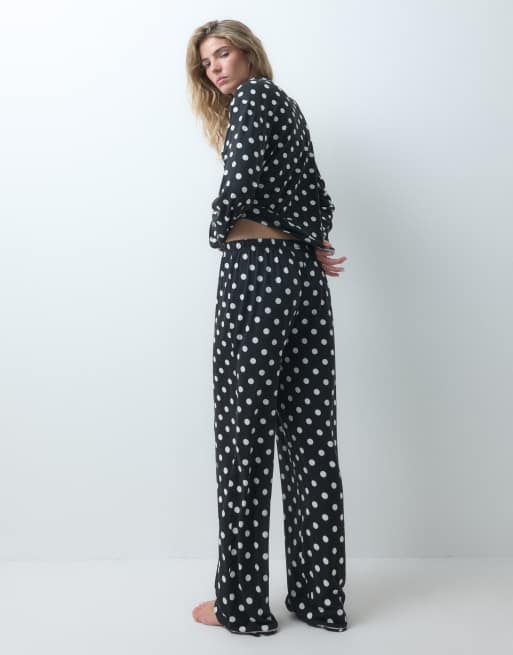 Loungeable Pyjama-Set aus Hemd mit Reverskragen und Bindung vorn sowie Hose mit Punktmuster, 4 von 4
