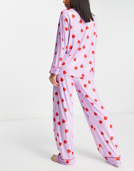Loungeable - Pyjamaset met knoopsluiting en hartjesprint in lila, 4 van 4