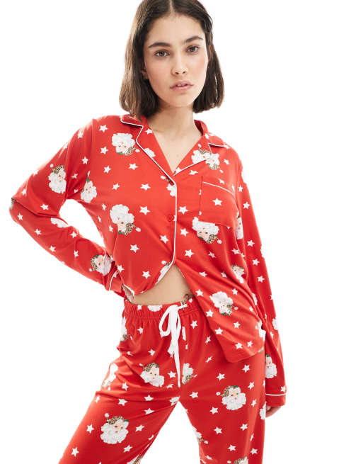 Loungeable – Röd, tomtemönstrad, supermjuk pyjamas i jersey med vida byxor och topp med platt krage, 4 av 4