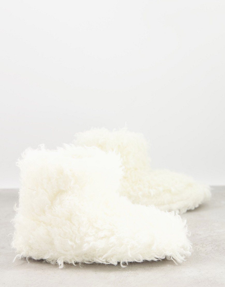 Loungeable Shaggy faux fur bootie slippers in cream-White