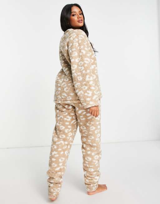 Loungeable sherpa twosie nightwear set in animal print, 2 of 4