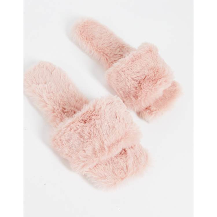 Pink best sale fluffy slippers