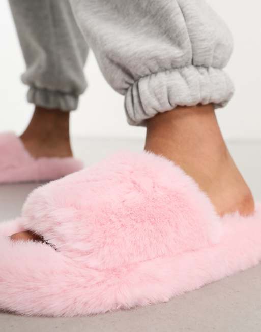 Loungeable super fluffy bar slipper in baby pink ASOS