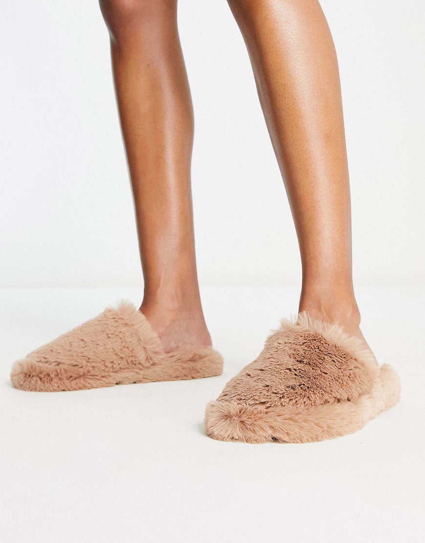 super fluffy mule slipper in brown