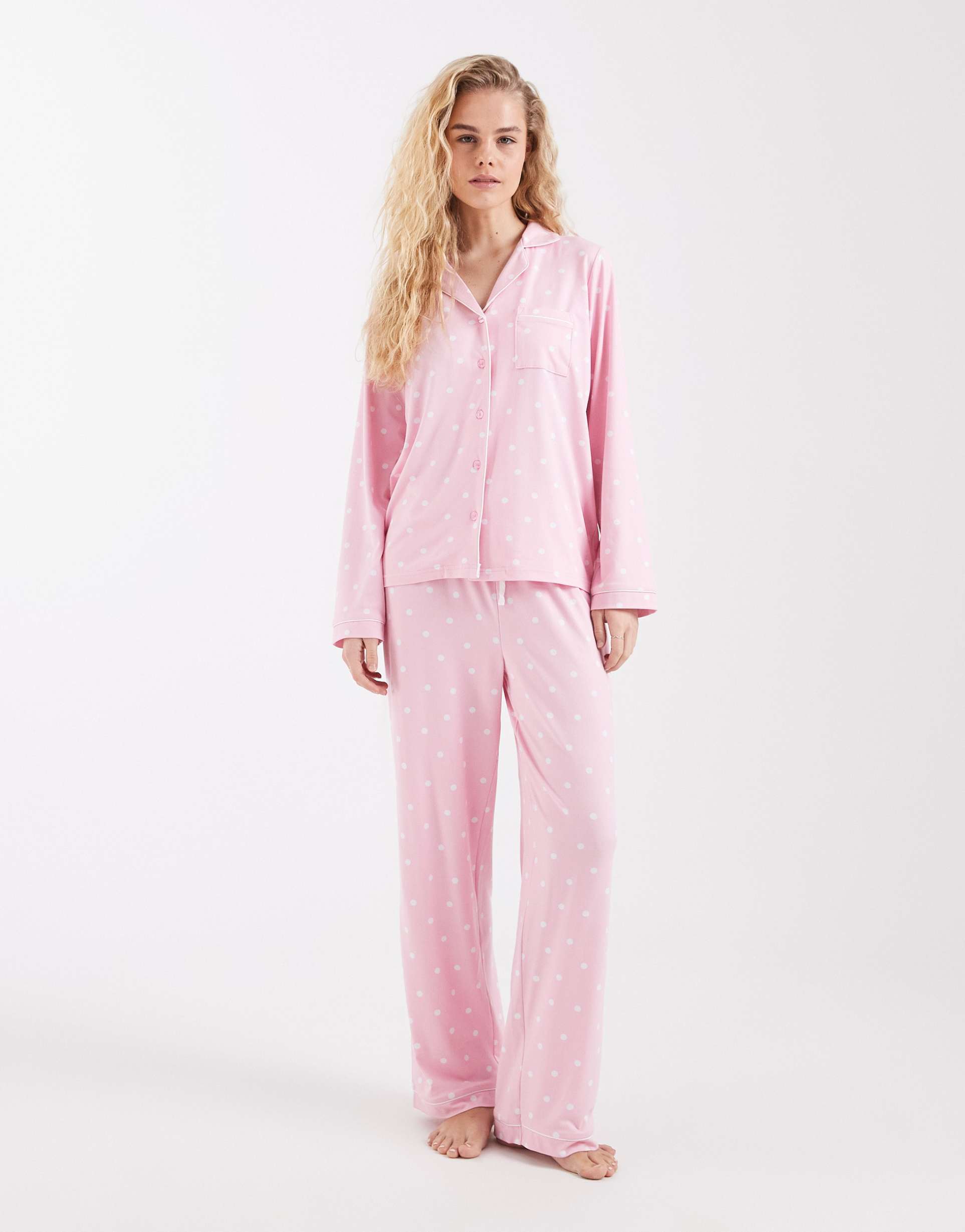 loungeable super soft jersey revere top and pants set in pink polka dot