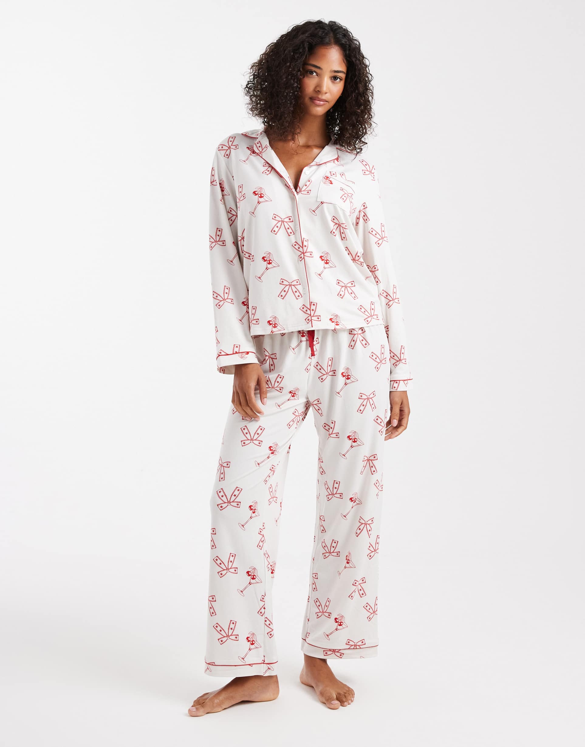 loungeable supersoft jersey cocktails and bows pajama set in cream