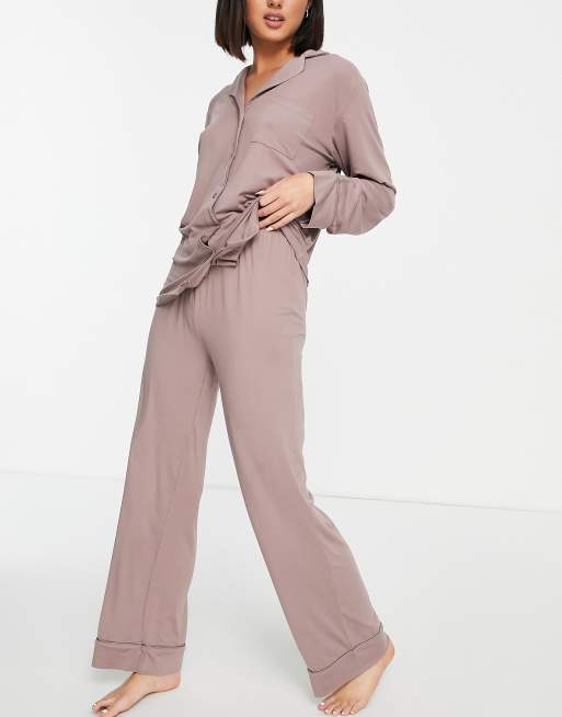 Loungeable supersoft long pyjama set with satin piping in mink